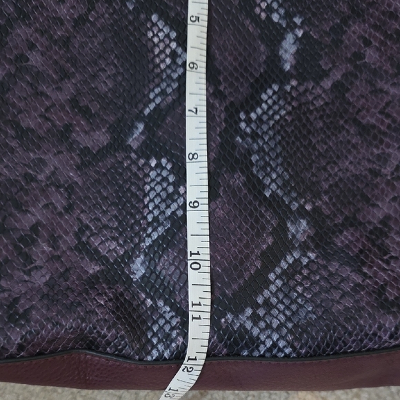 NWT Vince Camuto Tote - Picture 11 of 12